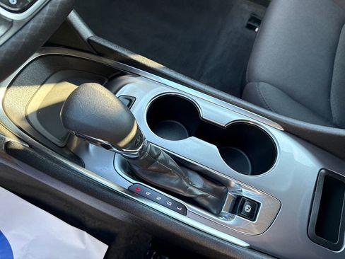 Used 2024 Chevrolet Malibu LT image 17