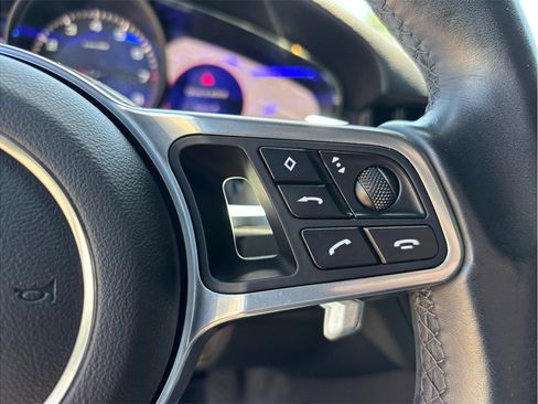 Used 2020 Porsche Cayenne image 30