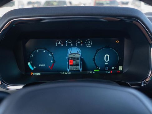 Used 2025 Ford F150 Lariat w/ Equipment Group 501A Mid image 14