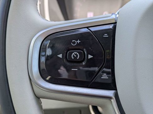 Used 2024 Volvo XC90 B5 Plus w/ Protection Package AWD/4WD image 37