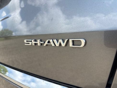 Used 2022 Acura MDX SH-AWD w/ Technology Package image 4