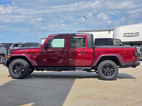 Used 2021 Jeep Gladiator Sport AWD/4WD image 5