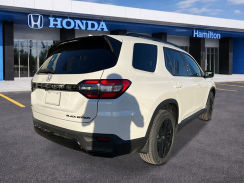New 2026 Honda Pilot Black Edition image 5