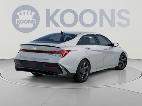 New 2026 Hyundai Elantra SEL Sport FWD image 7