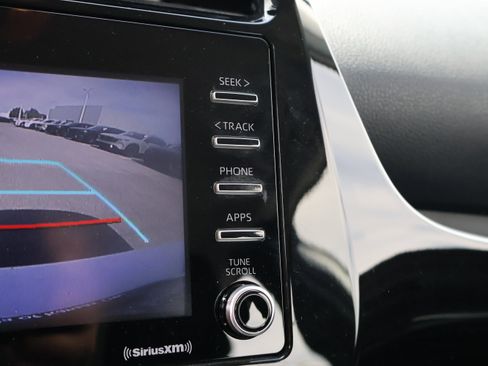 Used 2021 Toyota Prius L Eco FWD image 27
