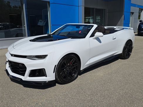 Used 2018 Chevrolet Camaro ZL1 image 36