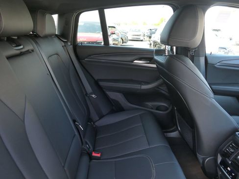 Used 2025 BMW X4 xDrive30i w/ Premium Package AWD/4WD image 25