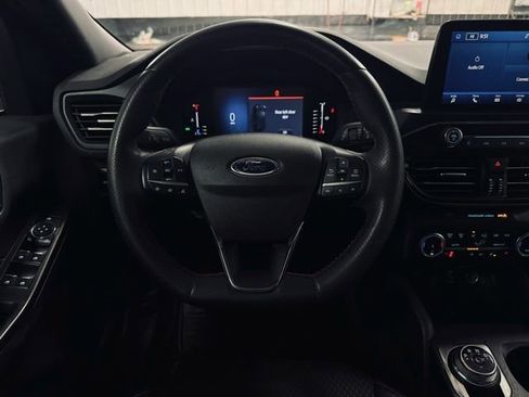 Used 2024 Ford Escape ST-Line image 25