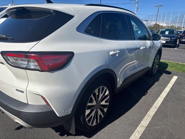 Used 2020 Ford Escape Titanium AWD/4WD image 3