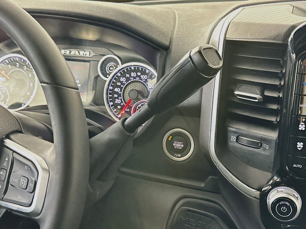 Used 2026 RAM 2500 Big Horn AWD/4WD image 16
