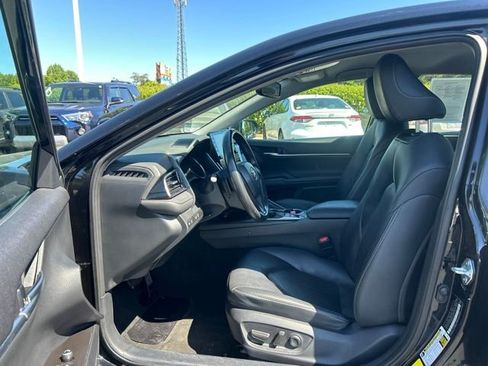 Used 2024 Toyota Camry XSE FWD image 15