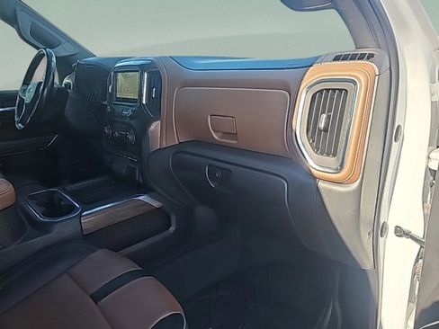 Used 2020 Chevrolet Silverado 1500 High Country w/ Technology Package image 33