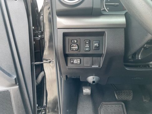 Used 2014 Toyota Tundra SR5 w/ SR5 Upgrade Package image 16