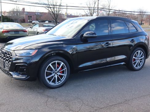 Used 2025 Audi Q5 e Premium Plus image 1