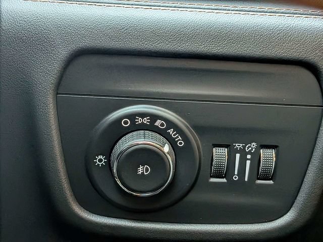 Used 2024 Jeep Grand Cherokee L Summit AWD/4WD image 26