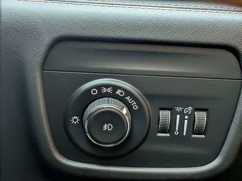 Used 2024 Jeep Grand Cherokee L Summit AWD/4WD image 26