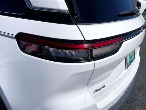 Certified 2023 Jeep Grand Cherokee Limited image 33