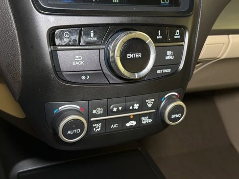 Used 2018 Acura RDX AWD w/ Advance Package image 28
