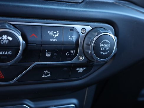 Used 2023 Jeep Wrangler Sport S image 24