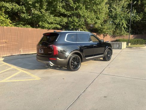 Used 2021 Kia Telluride SX image 19