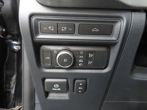 Used 2021 Ford F150 Lariat image 38