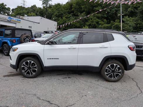 Used 2022 Jeep Compass Limited AWD/4WD image 10
