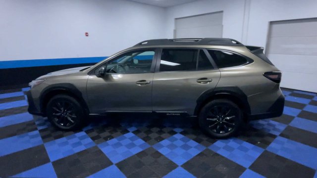 Used 2023 Subaru Outback Onyx Edition XT AWD/4WD image 5