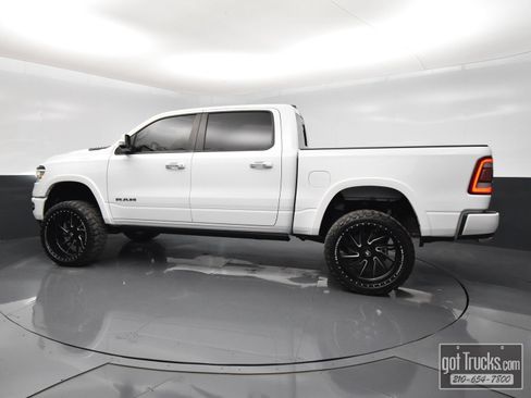 Used 2022 RAM 1500 Laramie w/ Laramie Southwest Edition AWD/4WD image 3