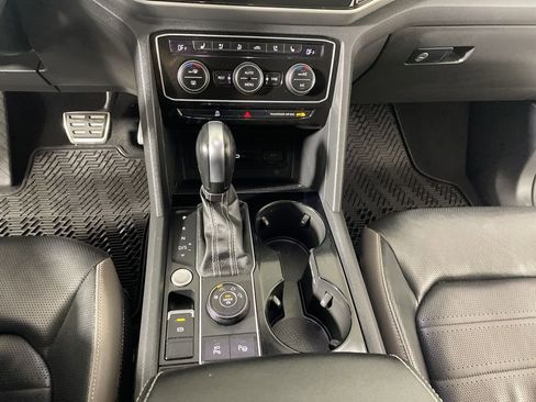 Certified 2023 Volkswagen Atlas SEL Premium AWD/4WD image 15