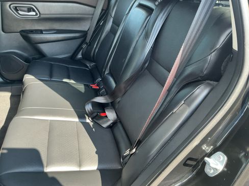 Used 2021 Nissan Rogue SV w/ Premium Package AWD/4WD image 13