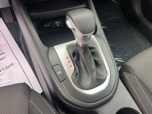 Used 2023 Kia Forte LXS image 28