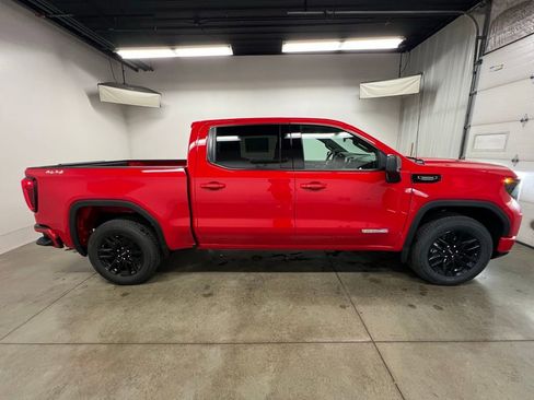 New 2026 GMC Sierra 1500 Elevation image 11