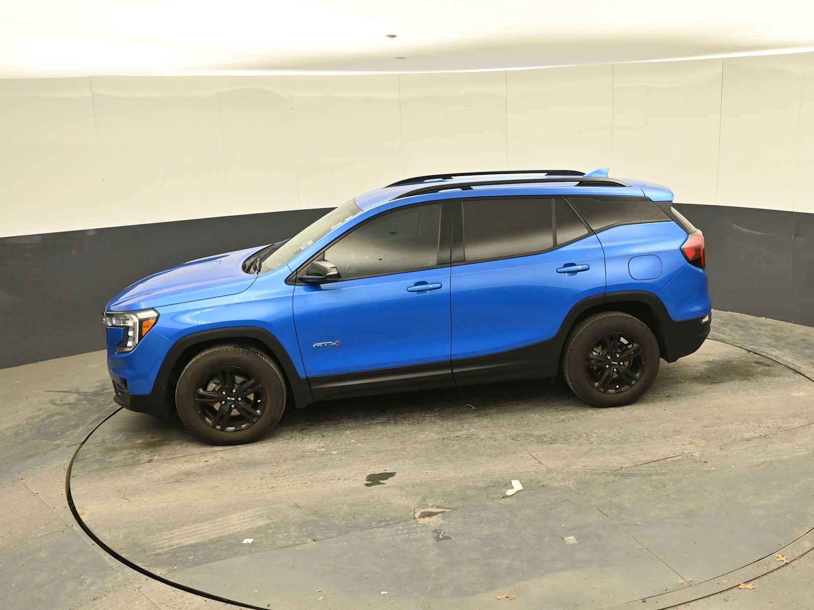 Used 2024 GMC Terrain AT4 w/ Infotainment Package II AWD/4WD image 36