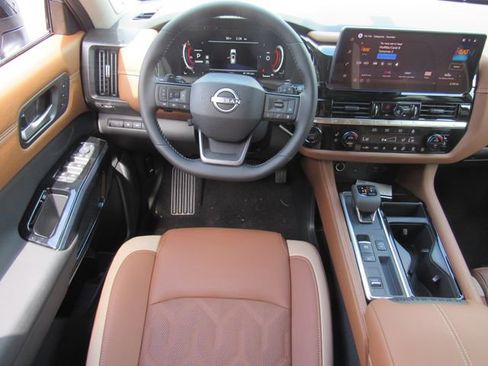 New 2026 Nissan Pathfinder Platinum FWD image 19