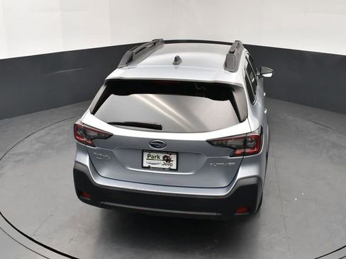 Used 2023 Subaru Outback Premium AWD/4WD image 17