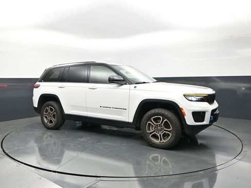 Used 2023 Jeep Grand Cherokee Trailhawk w/ Luxury Tech Group III AWD/4WD image 1
