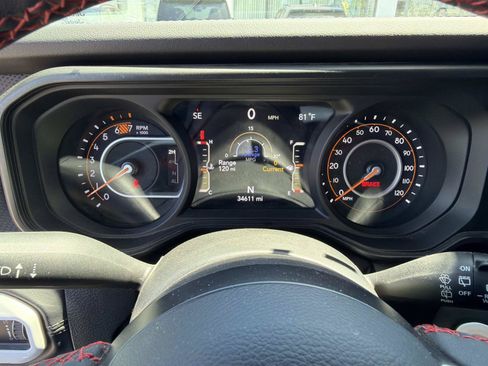 Used 2024 Jeep Wrangler Unlimited Rubicon AWD/4WD image 20