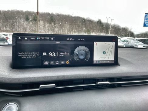 Used 2025 Genesis GV70 2.5T image 14