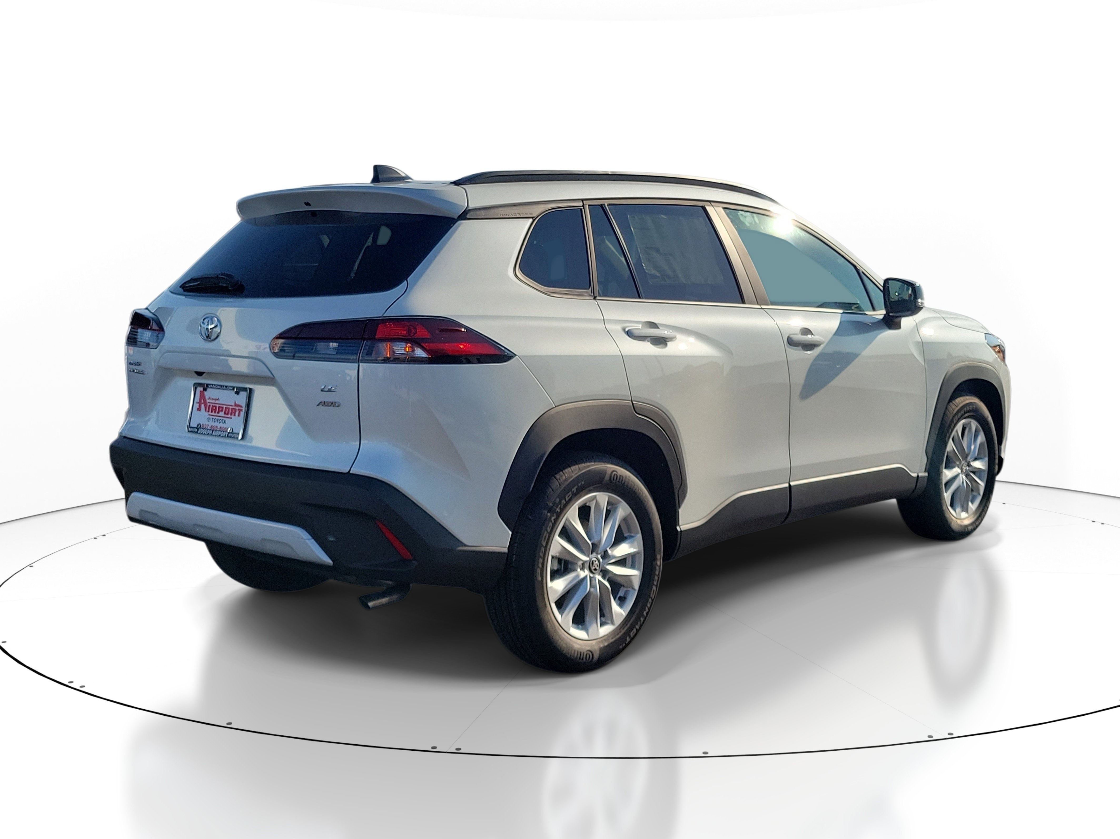 New 2026 Toyota Corolla Cross LE w/ Moonroof Package AWD/4WD image 4