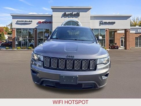 Certified 2021 Jeep Grand Cherokee Laredo X AWD/4WD image 3