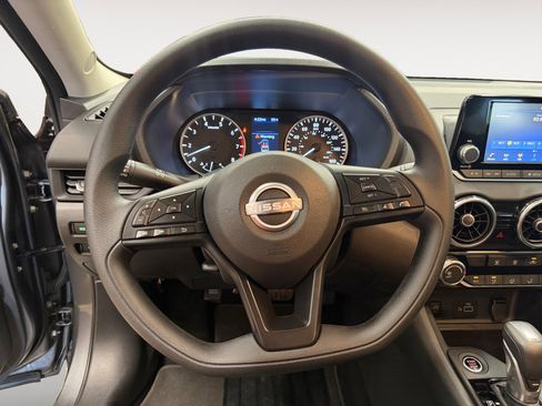 Used 2025 Nissan Sentra S FWD image 15