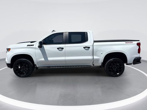 Used 2022 Chevrolet Silverado 1500 LT Trail Boss w/ Convenience Package II AWD/4WD image 5