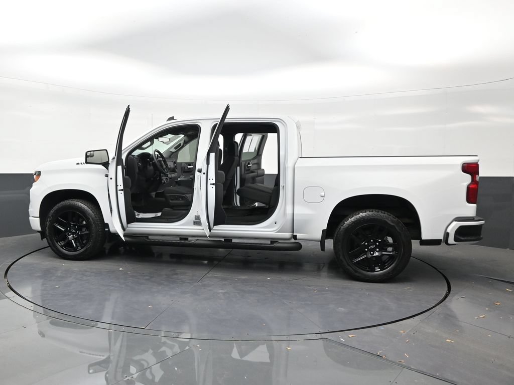 Used 2024 Chevrolet Silverado 1500 Custom w/ Turbomax Blackout Package RWD image 30