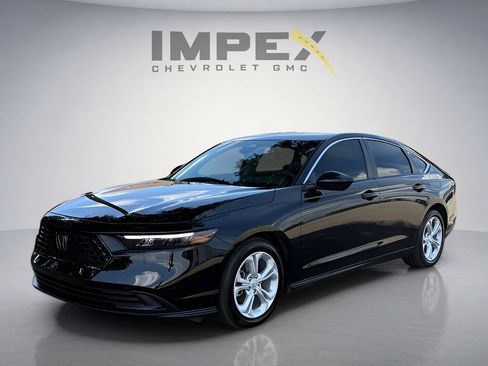 Used 2025 Honda Accord LX image 1