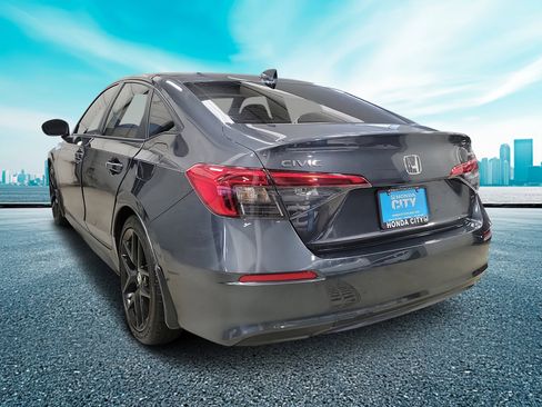 Used 2024 Honda Civic Sport image 4