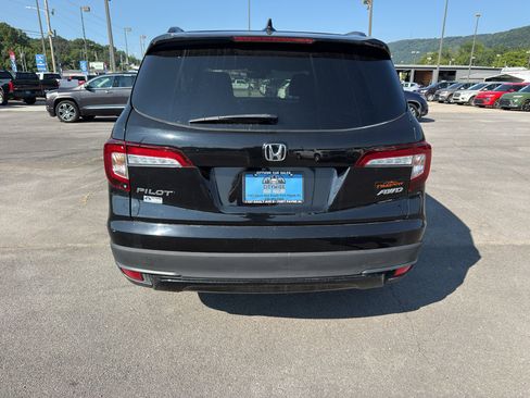 Used 2022 Honda Pilot TrailSport image 4