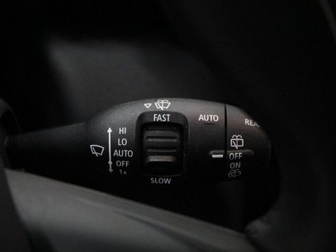 Used 2021 MINI Cooper 4-Door Hardtop w/ Storage Package image 14