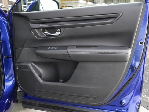 Used 2024 Honda CR-V EX image 9