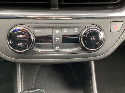 Used 2025 Buick Envista Preferred FWD image 22
