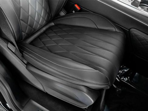 Used 2025 Mercedes-Benz G 63 AMG 4MATIC image 33